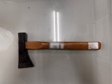 持斧頭砍傷前妻、砸車｜吉安警迅速逮捕嫌犯