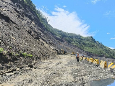 南橫公路便道沖毀緊急搶通替代道路化解3里孤島危機