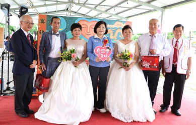雲林家扶實現祖父母婚紗之夢 縣長張麗善、家扶主委陳燦勳等人參與祝福 洋溢喜氣〜