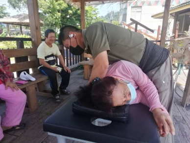 阿里山聯合義診 發現眼科罕見病例 嘉縣衛生局巡迴村落 提供醫療服務