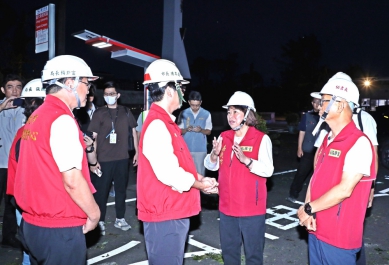 丹娜絲颱風強襲嘉義市受創嚴重 接獲逾1245起通報災情 市長黃敏惠感謝11縣市同心助風災後復原!