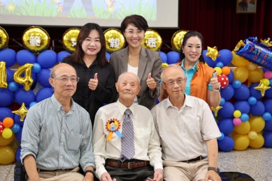 埔里、國姓表揚模範父親 許縣長出席致賀