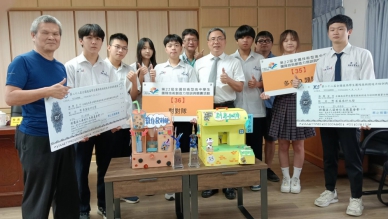 全國高中（職）團隊創造力競賽，崇實高工勇奪第2名，第3名佳績。（照片記者林碧珠攝）