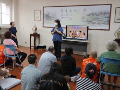 高雄戒治所宗教家庭日活動讓家人的愛化作收容人感恩與改變的動力