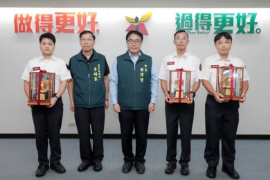 冠軍在臺南 消防員緊急救護技術全國第一 黃偉哲與有榮焉