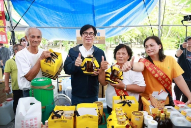大崗山龍眼蜂蜜大豐收產量創三十年來新高
