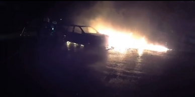 火燒車｜吉安鄉新天堂樂園停車場，火勢猛烈、濃煙滾滾，車內焦屍，身分待DNA確認。