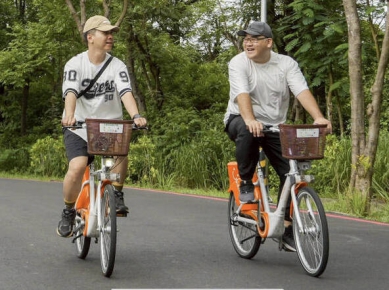 高雄YouBike騎乘破7000萬人次幸運兒獲通勤月票1年份