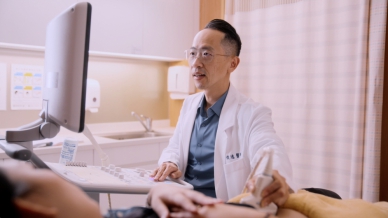 會出現智能障礙「脆折症」的32歲帶因婦女以「第4代受卵試管」及PGD檢測產下健康姐弟