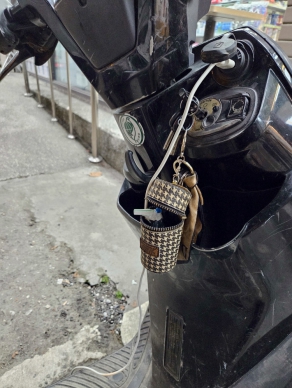 毒品吸食器當吊飾｜新城警逮個正著