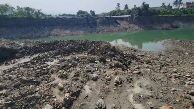 ​橋檢檢察長會勘美濃「大峽谷」 居民申冤