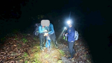群蜂圍攻｜一行2名男女登山，玉林橋遺址附近男子遭蜂螫，痛到無法行走，花蓮縣消防局成功搶救送醫！