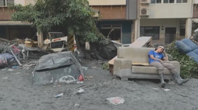 你累了嗎？休息是為了挖更多的泥，露天沙發，是鏟子超人的溫床！