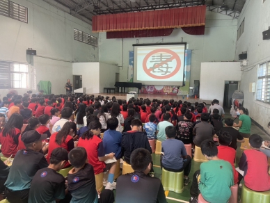 前進校園｜臺東縣警察局少年隊至豐田國民小學反毒、識詐法治教育宣導。