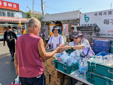 吃飽了再上工｜尊重與感謝，光復災區中秋連假花蓮縣政府發放了3萬份早午餐！