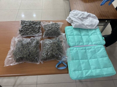 英國寄來藏市值300萬元大麻花「電腦包」警循線逮4人