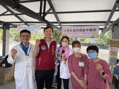 花蓮加油!台中醫院三位美女醫護國慶連假不休假挺前線