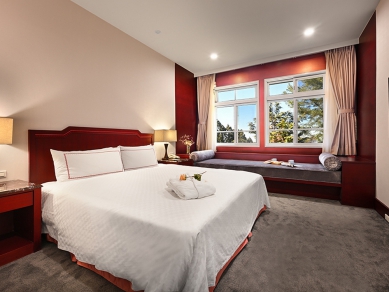 阿里山神木婚禮入住阿里山賓館 盡享絕美無價雲瀑流雲婚旅