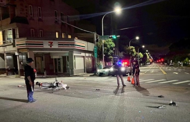 台版豆豆先生遭機車撞飛    倒臥血泊送醫仍傷重不治