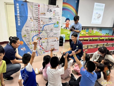 高捷「蜜柑」帶隊偏鄉校園聊綠色運具生活減碳