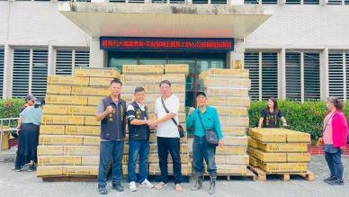 終於可以開伙煮飯了｜186台瓦斯爐運抵光復災區，廖翊鈞感謝善心人士捐贈。