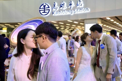 高雄集團婚禮115對新人步入婚姻殿堂