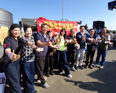 大林聖賢宮寒冬送暖串起系列關懷  關聖帝君苦民所苦加贈鮮豬肉補身