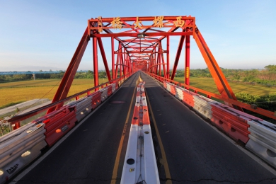 12月1日至116年1月4日，西螺大橋進行維修補強，車輛改走台一線溪州大橋。（照片縣府提供）