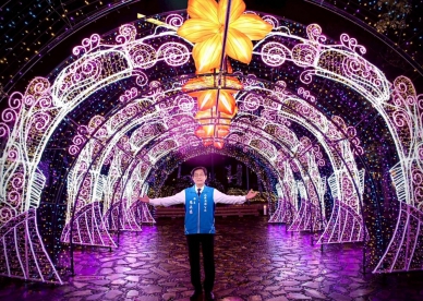 2025宜蘭礁溪溫泉燈花季開幕 4大展區浪漫燈海璀璨亮眼 持續到明年元宵