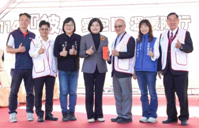 雲林家扶歲末公益園遊會登場 企業與各界愛心齊聚送暖 60個免費攤位提供扶助家庭歡樂團聚 盡情品嘗美食、享受遊戲 氛氛熱絡！