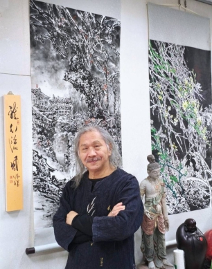 現代水墨宗師何木火「龍擘皴」翰墨丹青 開啟兩岸藝術彩墨篇章