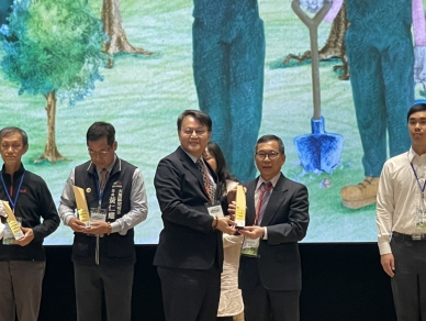 中油大林煉油廠致力永續環境獲肯定榮獲環境部空品淨化獎項