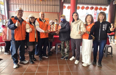 雲林縣城隍慈善會舉辦寒冬送暖及義剪等關懷活動 結合斗六科技扶輪社辦理AI中風預防檢測 共同關懷民眾健康