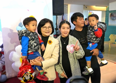 「孩子是寶、三胎最好」〜雲林縣第三胎生育補助加碼至10萬元！