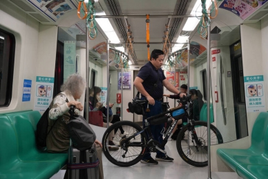 高捷2月起調整腳踏車搭乘政策票價「人車合併」每趟80元