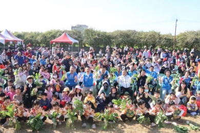 拔得好彩頭 2026苗栗市親子樂活蘿蔔節熱鬧登場 千人體驗食農教育