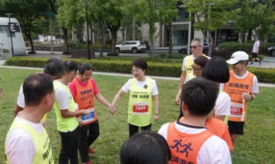 21萬人跑起來！台中2025路跑熱潮創紀錄 盧秀燕市長推「9大主題」打造運動之都