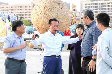 2026台灣燈會倒數6天 嘉義縣長翁章梁視察燈區整備情形 確保民眾舒適、安全、順暢賞燈體驗〜