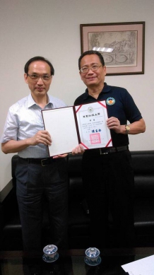 高哲翰講座教授點評穆吉塔巴接任伊朗最高領袖戰略政權意涵