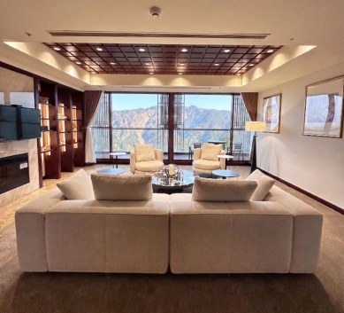 阿里山賓館重磅推出「高山之巔頂級套房」 坐擁鄒族大塔山第一排豪華景觀