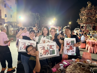 把燈會超人氣「馬盯尼」帶回家　太保市長參選人呂慧瑜響應玩創意 發送「小馬盯尼」紙模型