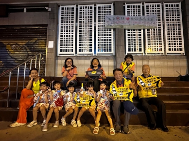 澎管處i-center行動旅服，提供旅客即時且溫馨的服務  在4月至9月的每週六、日下午於「澎湖休憩園區線」提供旅遊諮詢與文宣摺頁服務。此外，配合旅遊旺季及熱門活動，也將在「2026澎湖國際海上花火節」與「2026澎湖追風音樂燈光節」期間，於「馬公商圈熱點線」設點，協助遊客了解活動資訊、場地導引與旅遊建議，除了旅客能獲得最新活動及旅遊消息，也讓旅客以最直接的方式體驗到澎湖熱情的人文魅力。