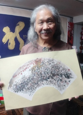 宮廟達人「警界孔子」高哲翰：水墨宗師何木火現代水墨創作「粉紅超跑傳奇」