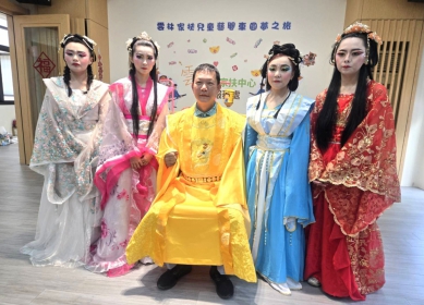 雲林家扶學子透過田野調查 將體驗登藝閣隨媽祖遶境祈福 展現對文化傳承關心與具體行動〜