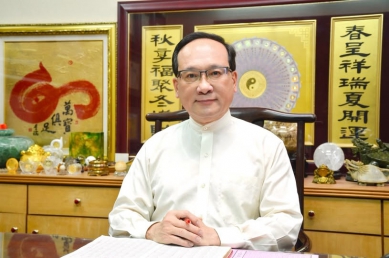 宮廟達人「警界孔子」高哲翰：命理界權威楊登嵙國師點評宗教數位轉型結構意義