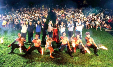 剛奪《英國達人秀》金色按鈕最高榮譽！「即將成真火舞團」回台雲林古坑首演 金獎陣容引爆2500人盛讚！