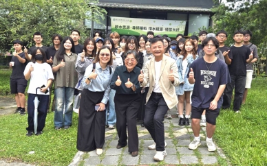 「飲水思源・植苗共好」〜雲科大學生培育咖啡樹苗及稻苗回贈社區 USR深耕雲林 落實在地連結！