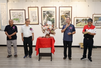 「草屯鎮和平老人會書法水墨聯展」開幕 百餘件作品有看頭