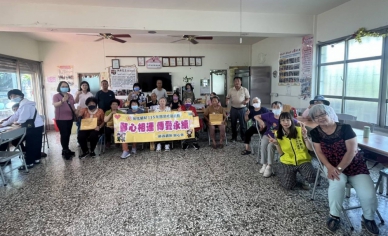 彰化郵局在「湖埔社區大學」辦理「金融知識講座」。（照片郵局提供）