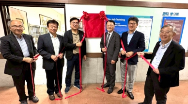 台灣中區綠領人才培育中心在雲科大揭牌 立委劉建國協助促成產官學攜手推動淨零轉型！